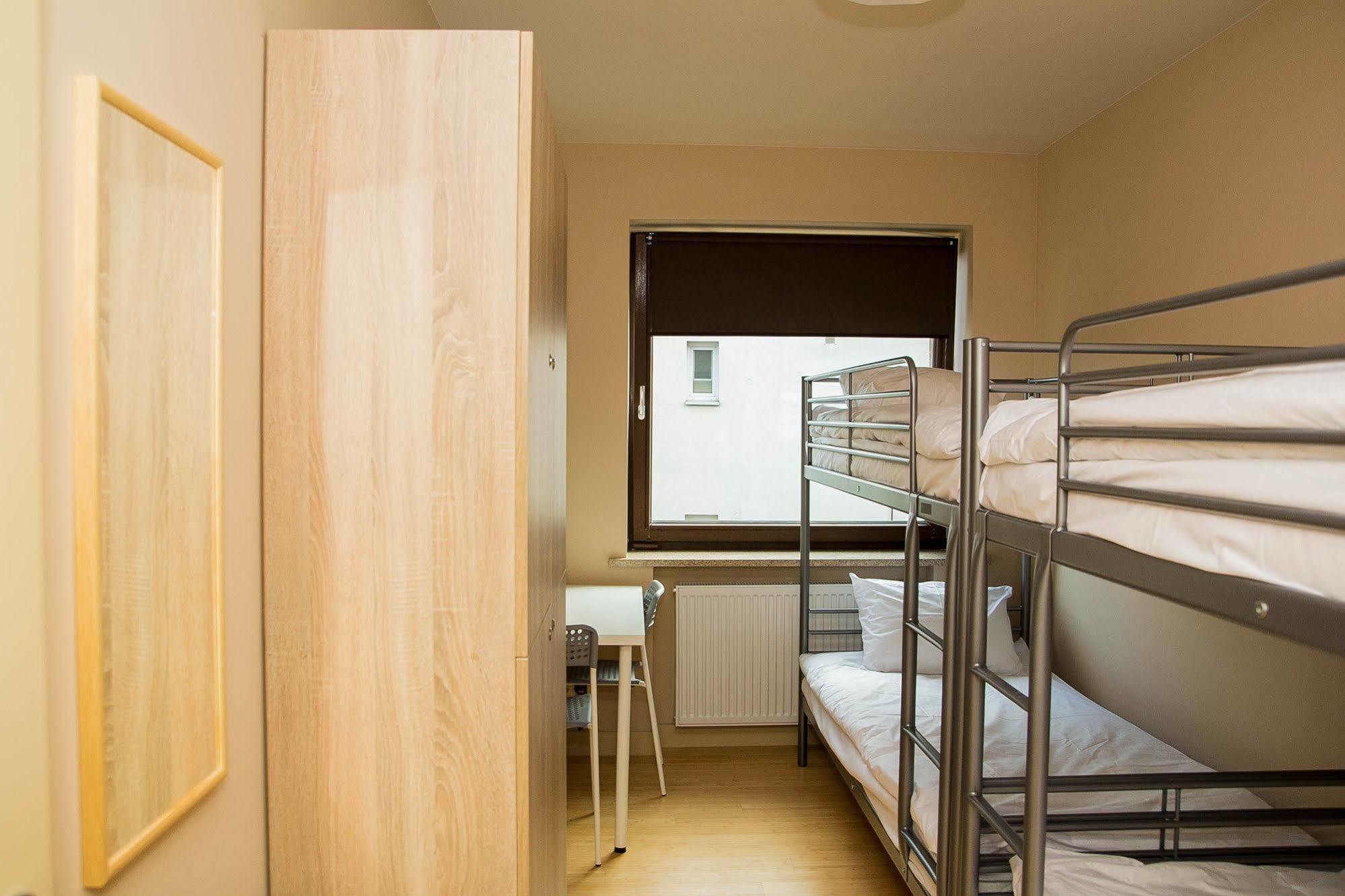 Hostel Wood Airport