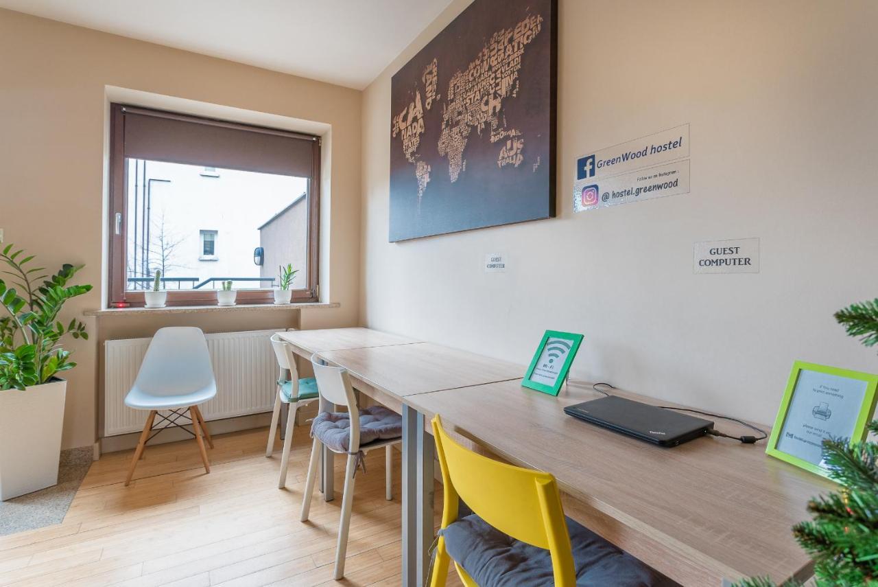 Hostel Wood Airport Warszawa
