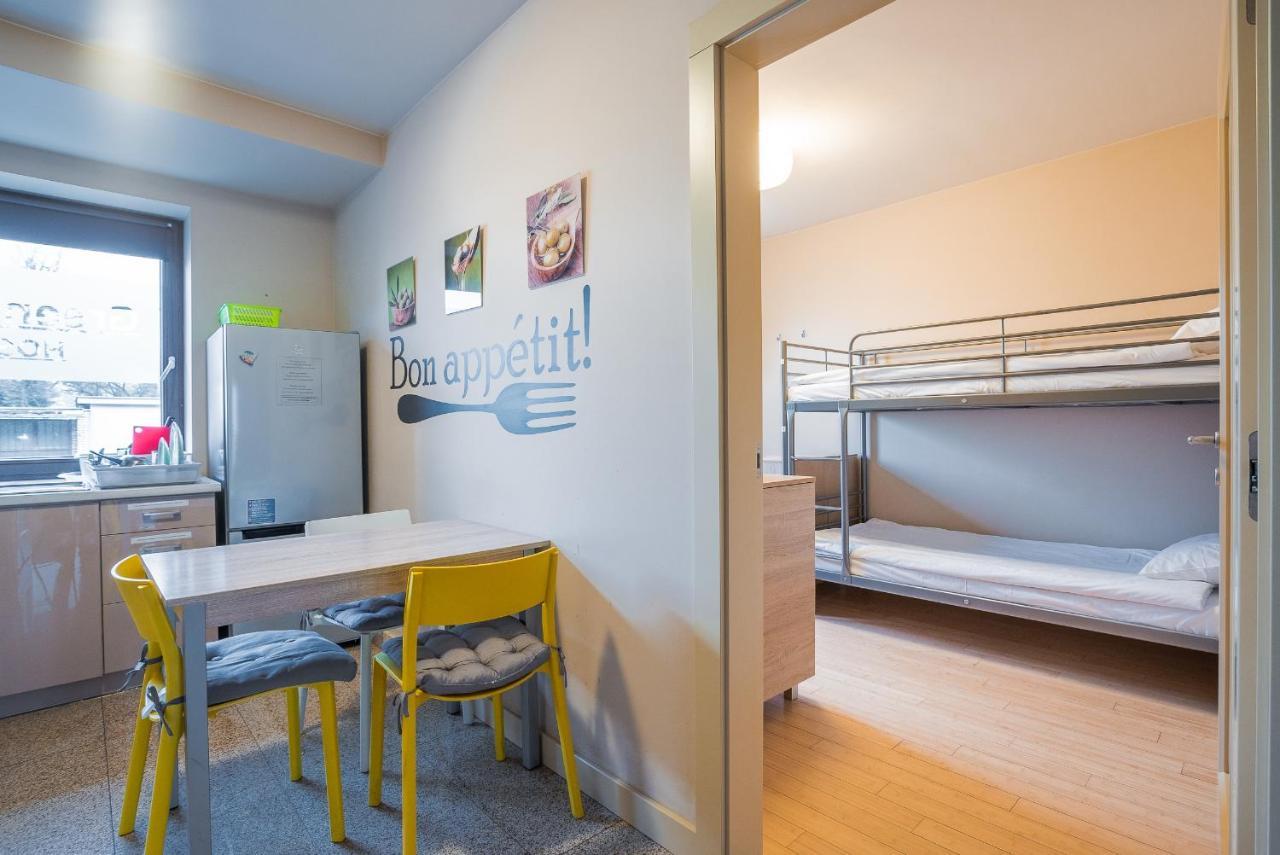 Hostel Wood Airport *