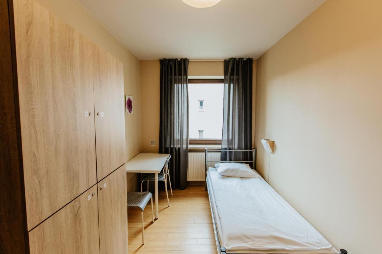 Hostel Wood Airport